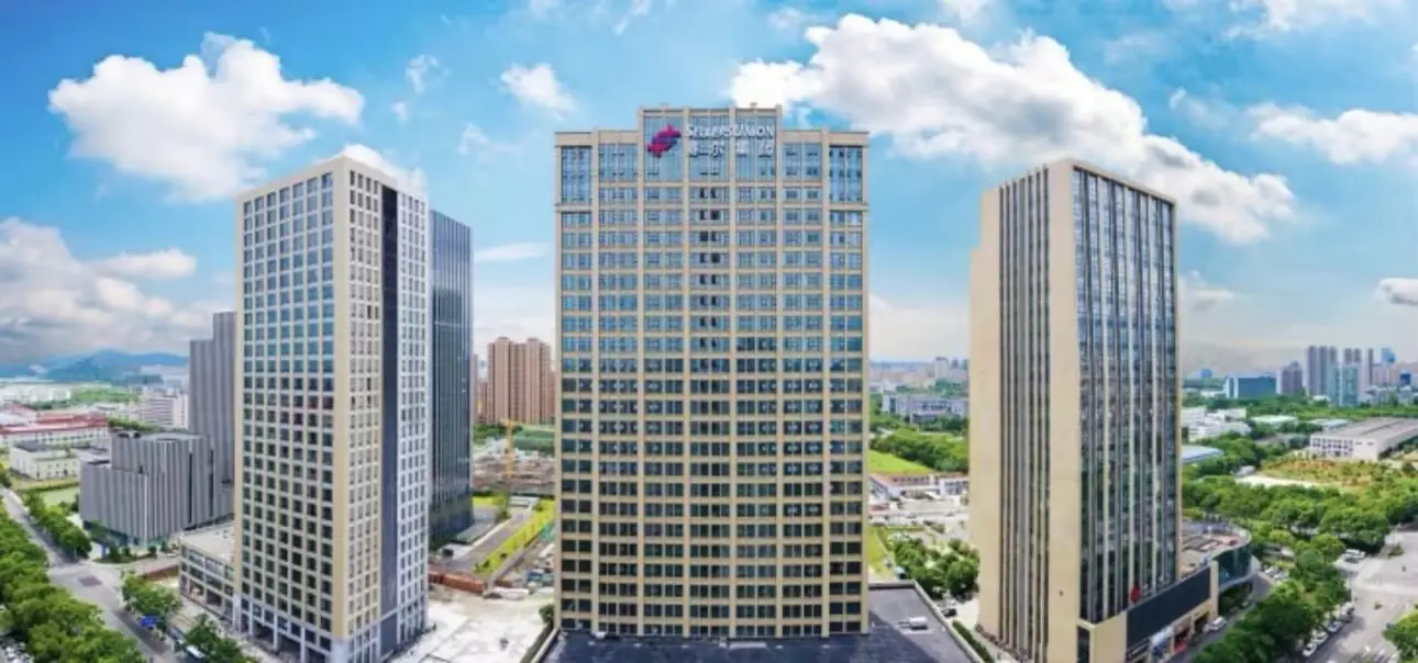 0b8c1db7 b301 4b7c a5a9 eb787b49088e