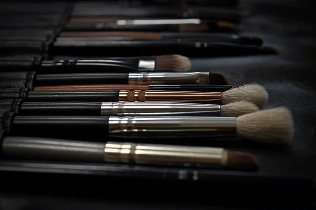 wholesale cosmetic accessories