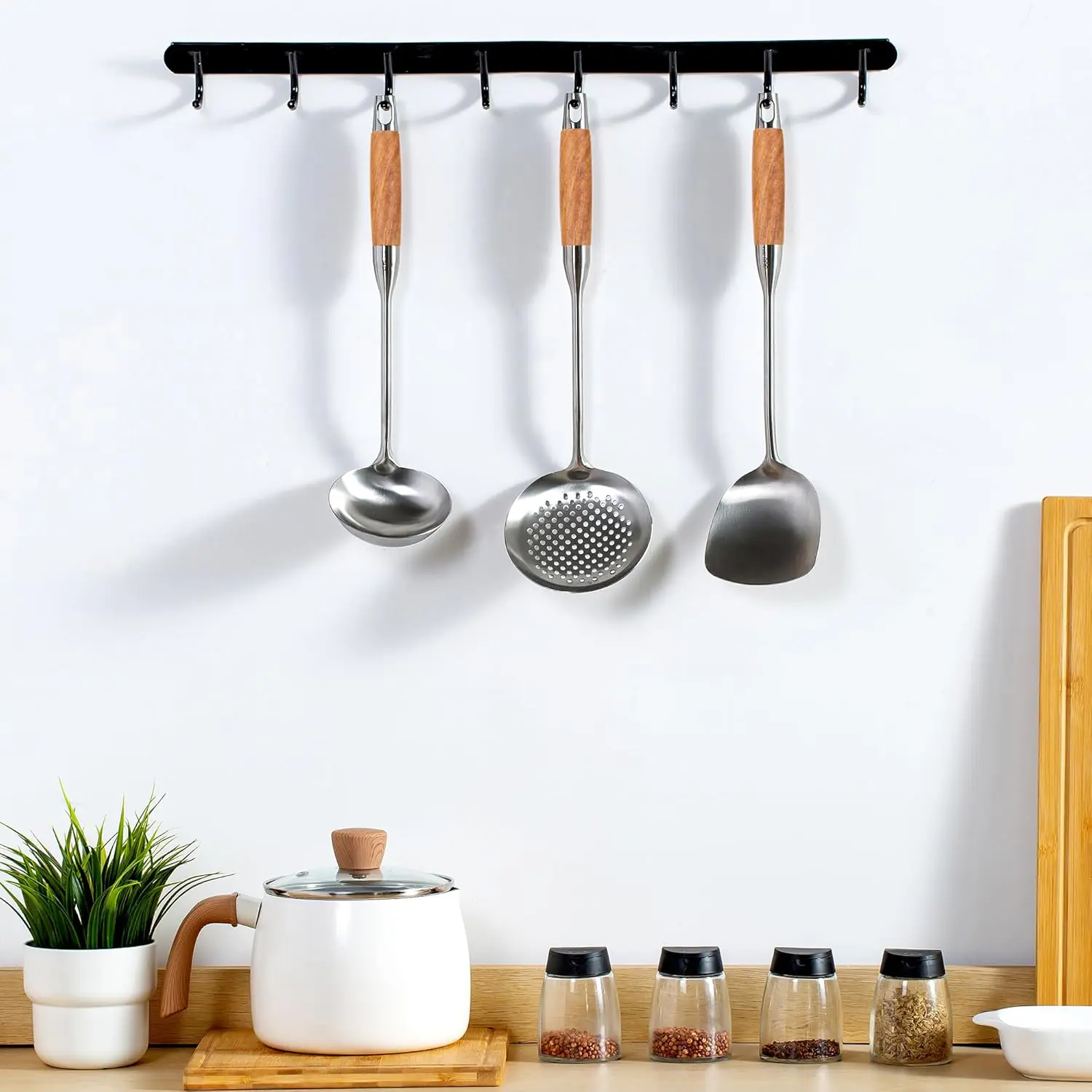 c69.2 2025030603170691