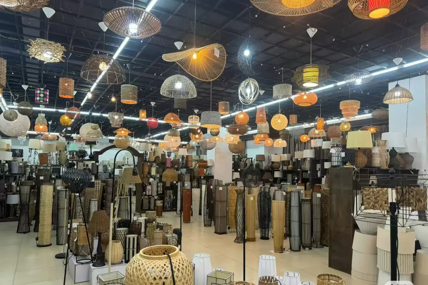 Linyi Lighting Wholesale Market, Shandong