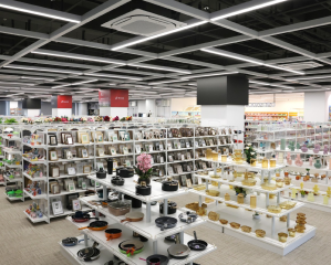 10,000㎡ Office & Warehouse